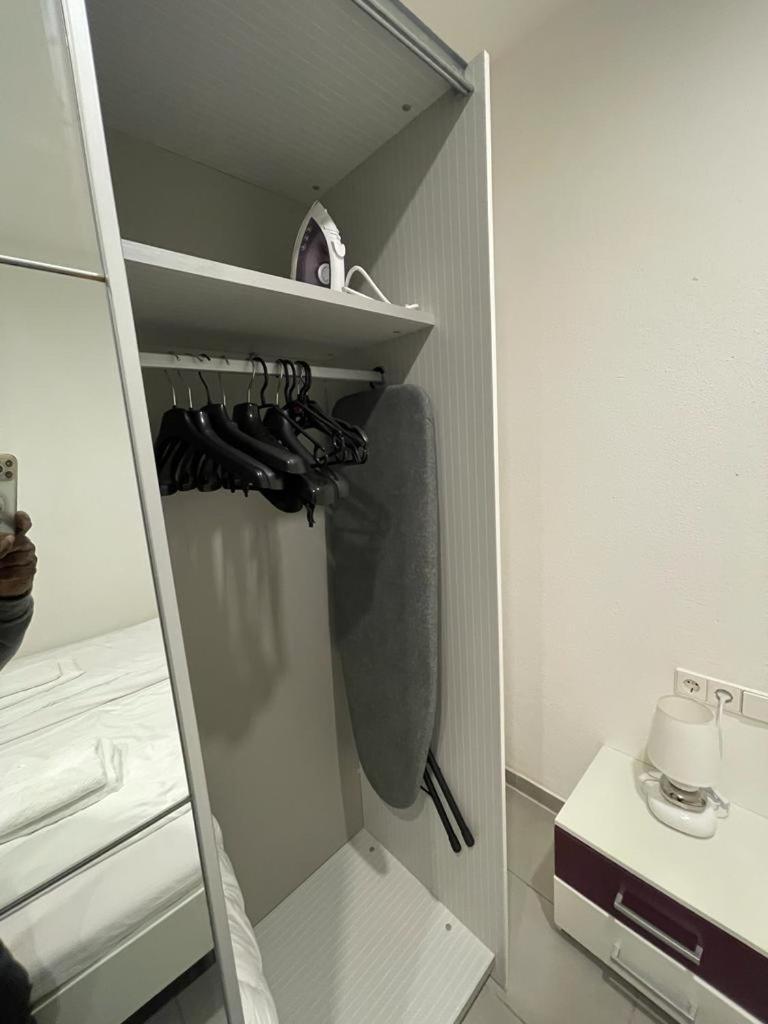 Apisha Apartement เคียร์ชไฮม์ อุนเทอร์ เท็ค ภายนอก รูปภาพ