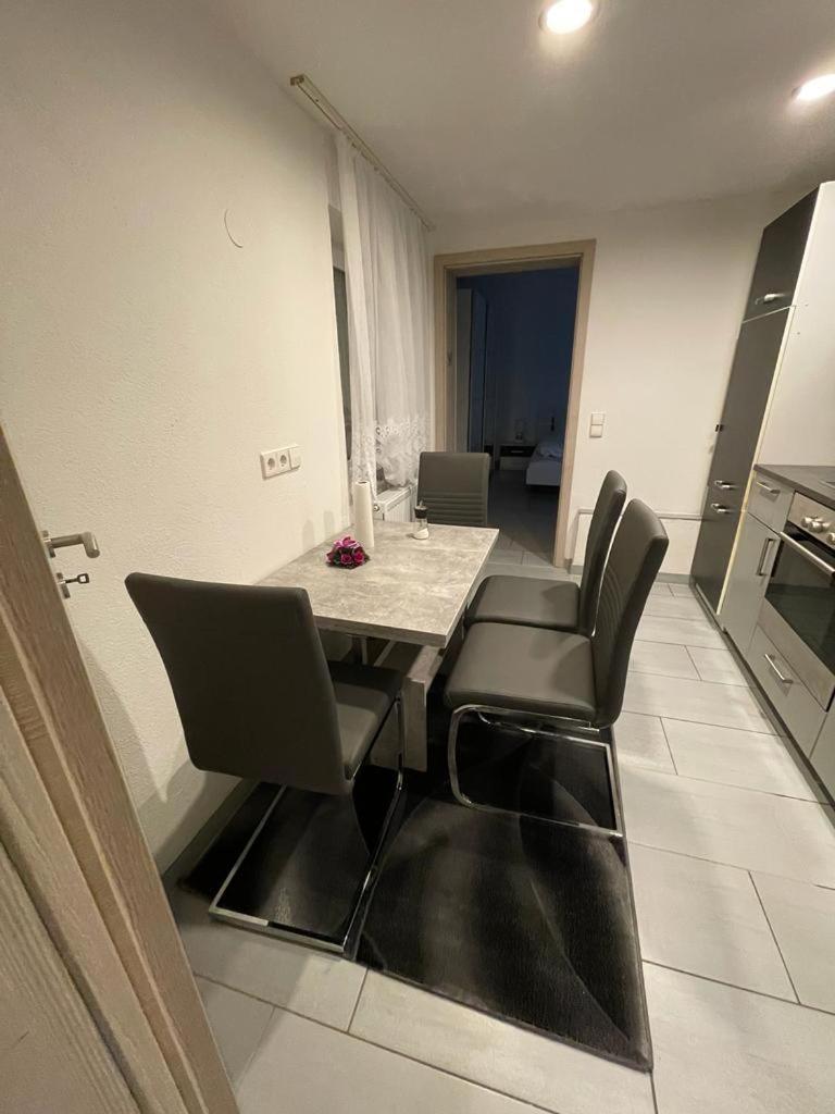 Apisha Apartement เคียร์ชไฮม์ อุนเทอร์ เท็ค ภายนอก รูปภาพ