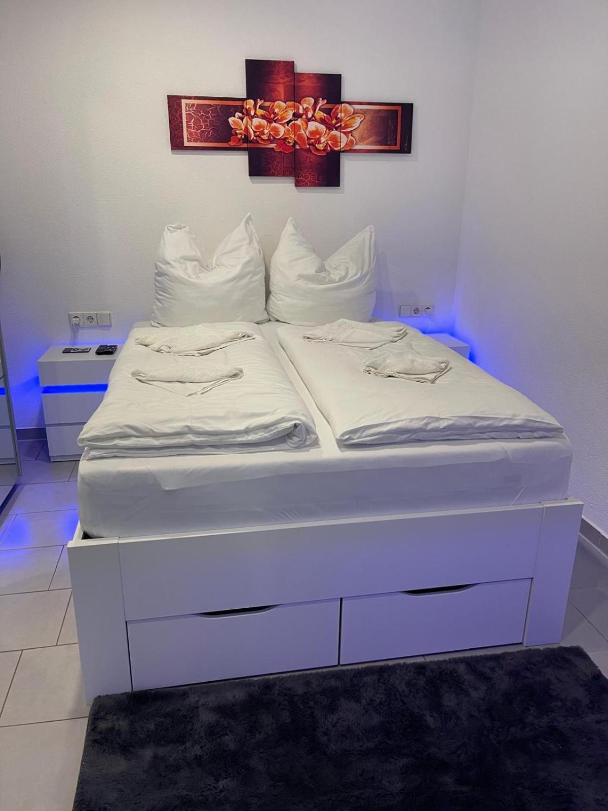 Apisha Apartement เคียร์ชไฮม์ อุนเทอร์ เท็ค ภายนอก รูปภาพ